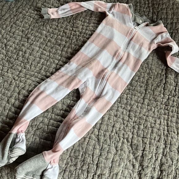 Pair of Burt’s Bees Footie Pajamas - Picture 2 of 11